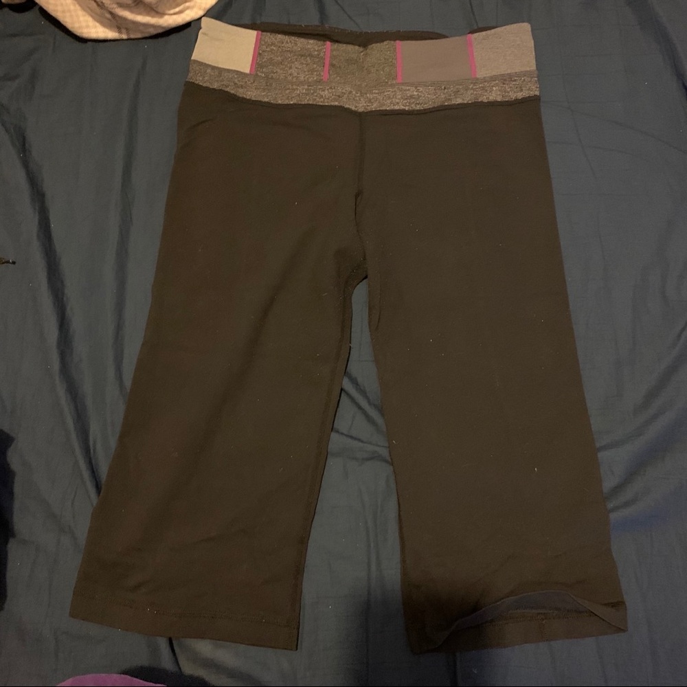 Lulu lemon yoga capris size 8
